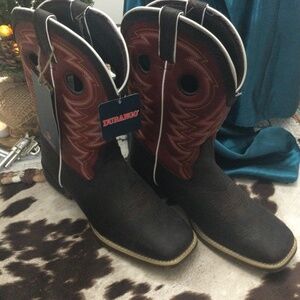 Durango cowboy boots.  Big boys. Size 7